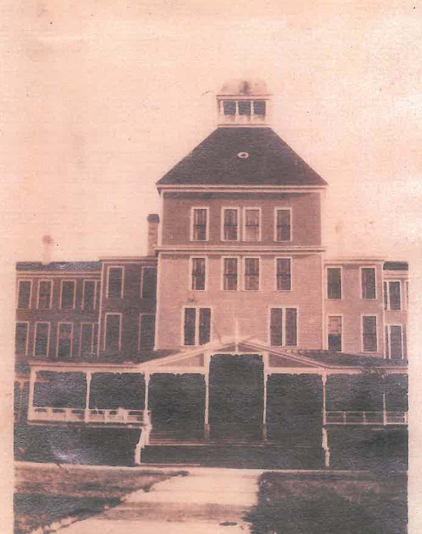 Hotel Punta Gorda early circa 1900s